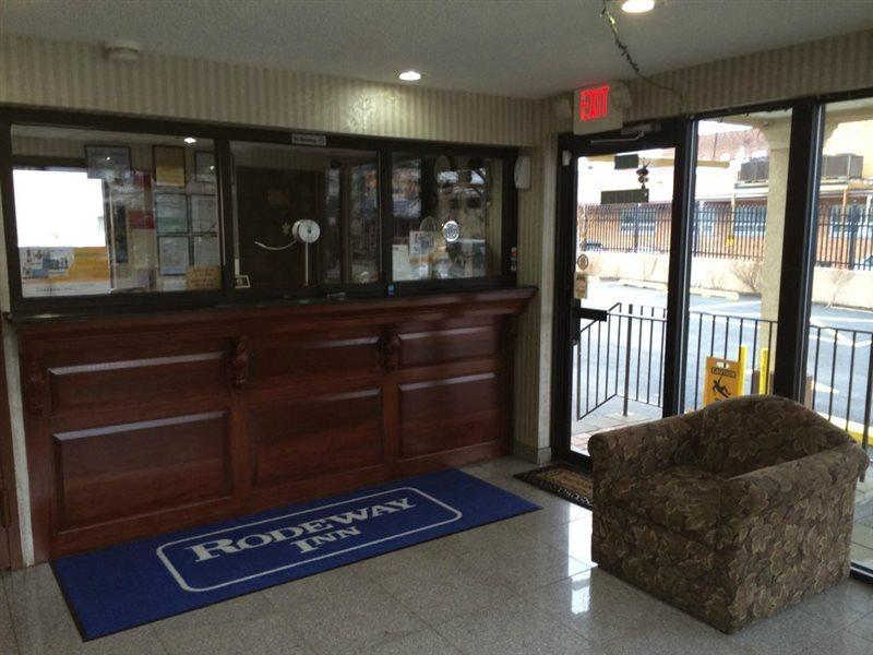 Rodeway Inn Paterson Exterior foto