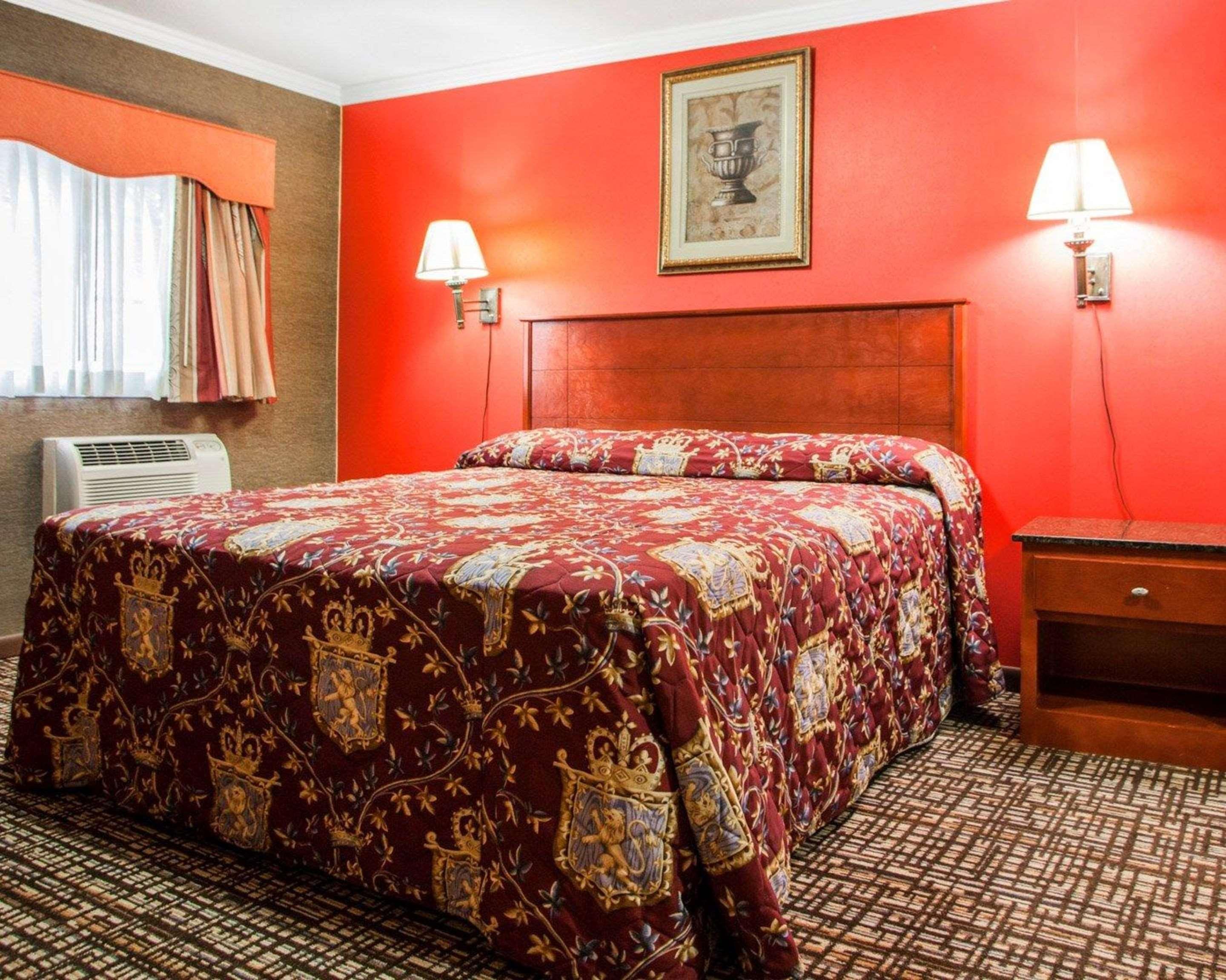 Rodeway Inn Paterson Exterior foto