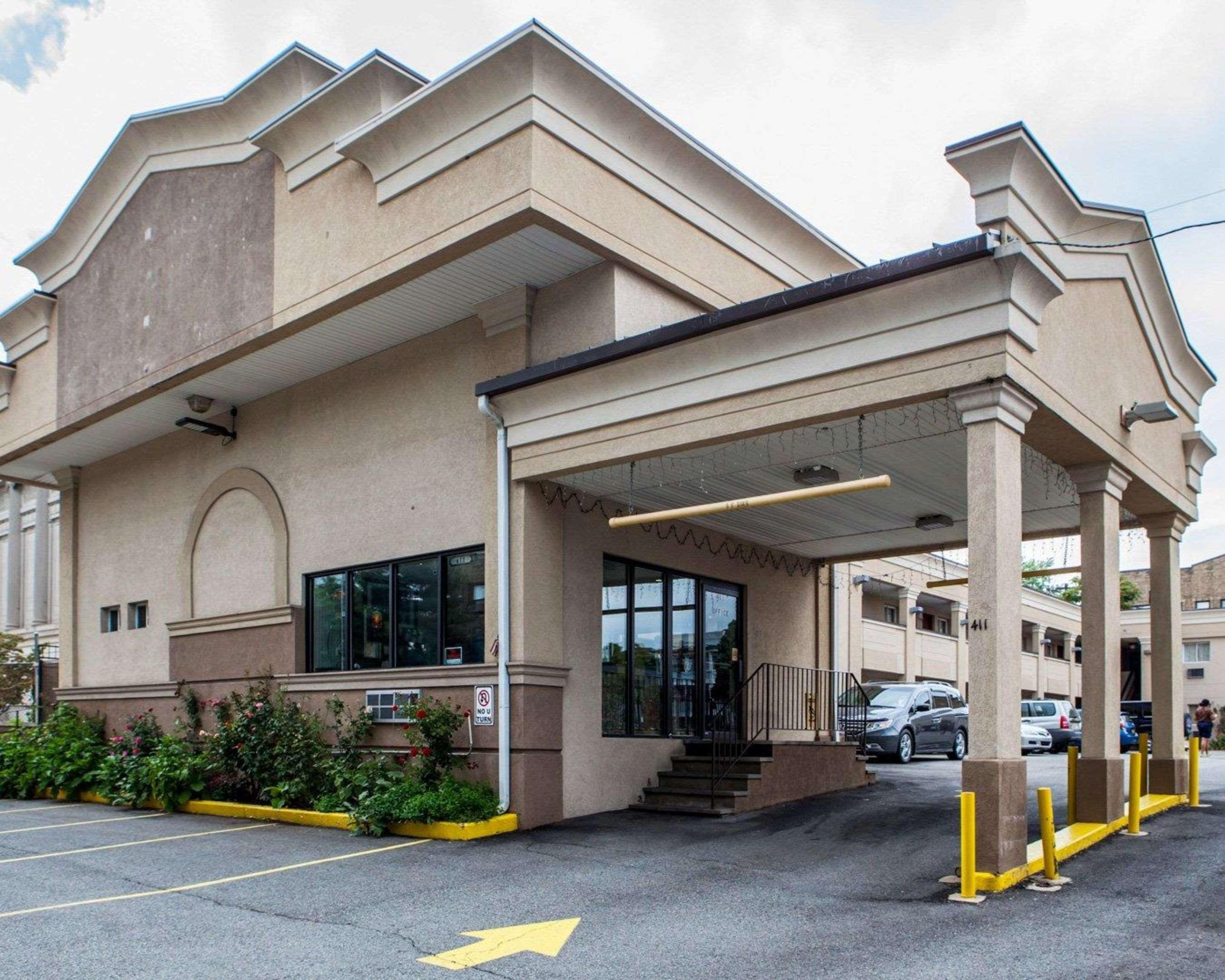 Rodeway Inn Paterson Exterior foto